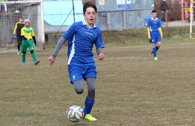 游泳短池世 游泳短池世